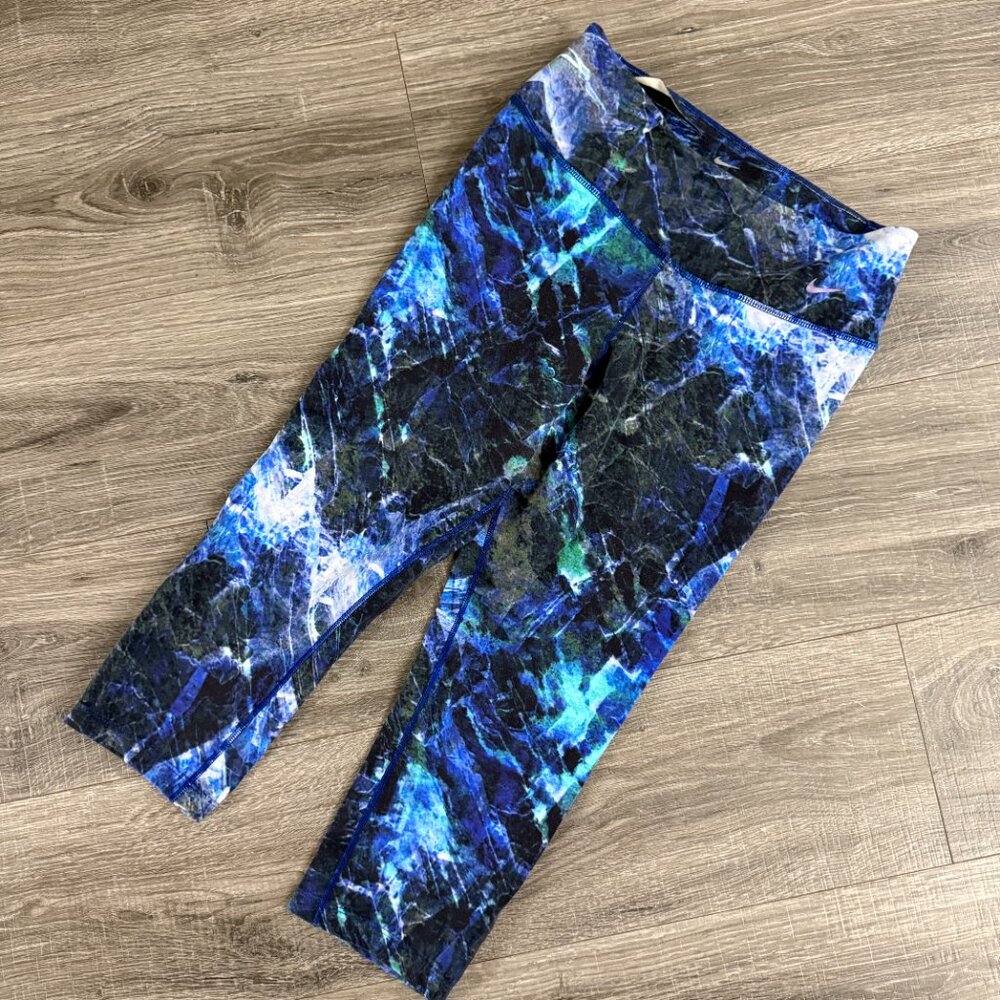 Nike Dri Fit Legendary Engineered Marble Capri Tights Blue White Size Medium - Picture 5 of 5